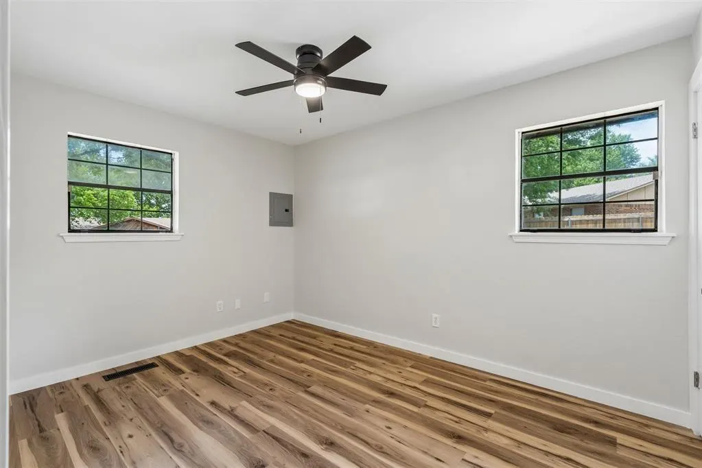 Photo 33 — 803 Hawthorne Lane, Edmond, OK 73003