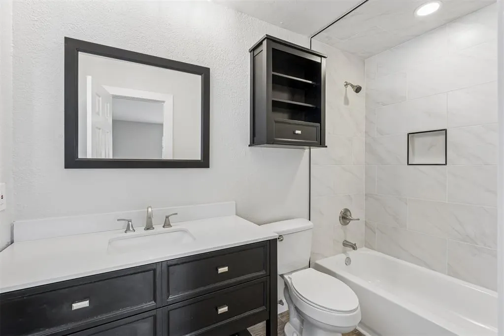 Photo 41 — 803 Hawthorne Lane, Edmond, OK 73003