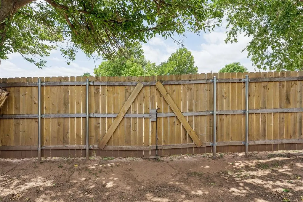 Photo 49 — 803 Hawthorne Lane, Edmond, OK 73003