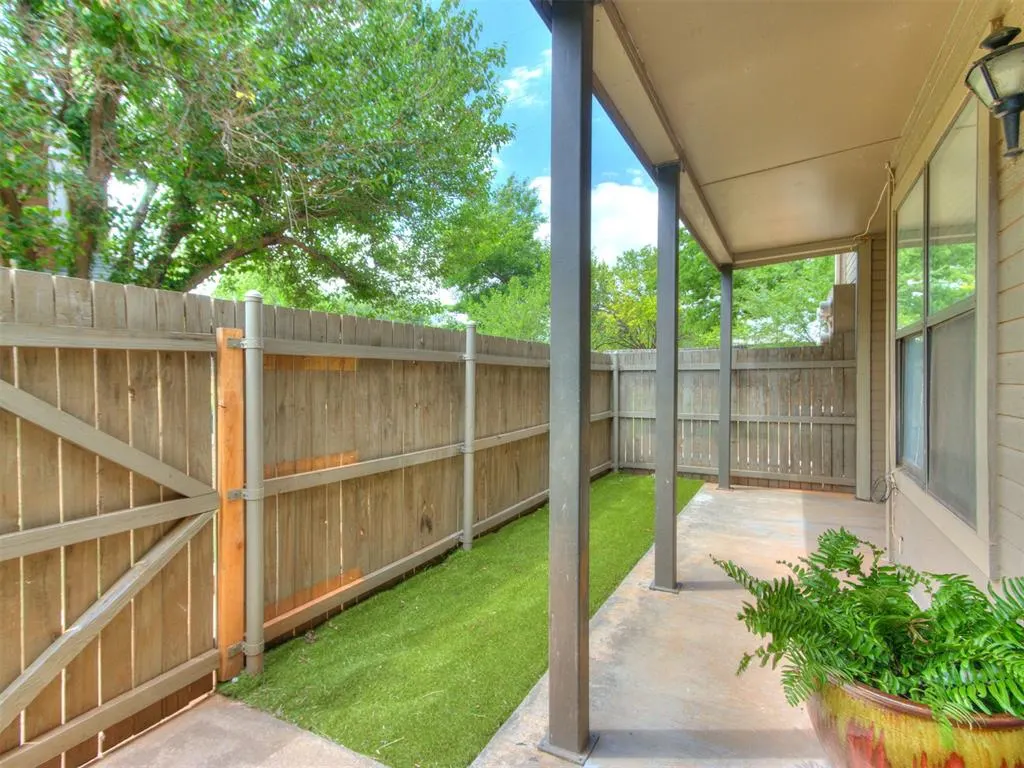 Front exterior — 11429 Springhollow Road 1406, Oklahoma City, OK 73120