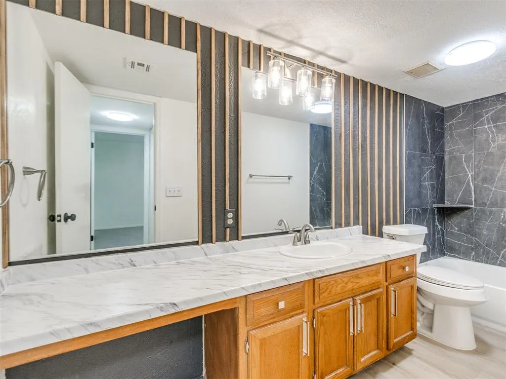 Photo 16 — 11429 Springhollow Road 1406, Oklahoma City, OK 73120