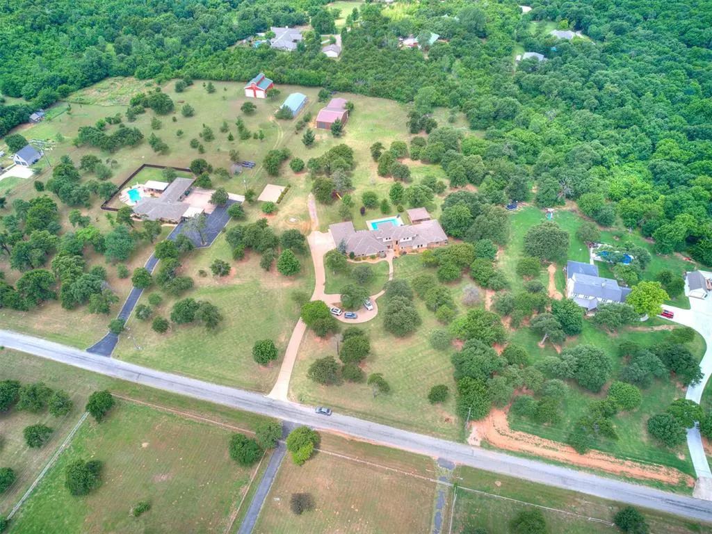 Photo 3 — 9105 Acre View Drive, Oklahoma City, OK 73151