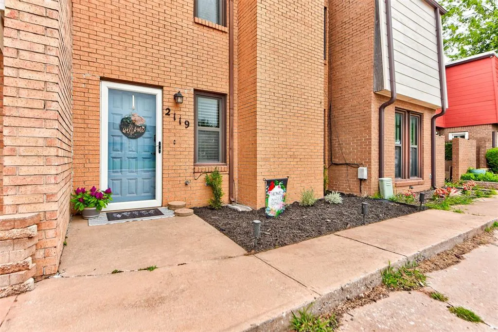 Photo 2 — 2119 NW 117th Street, Oklahoma City, OK 73120