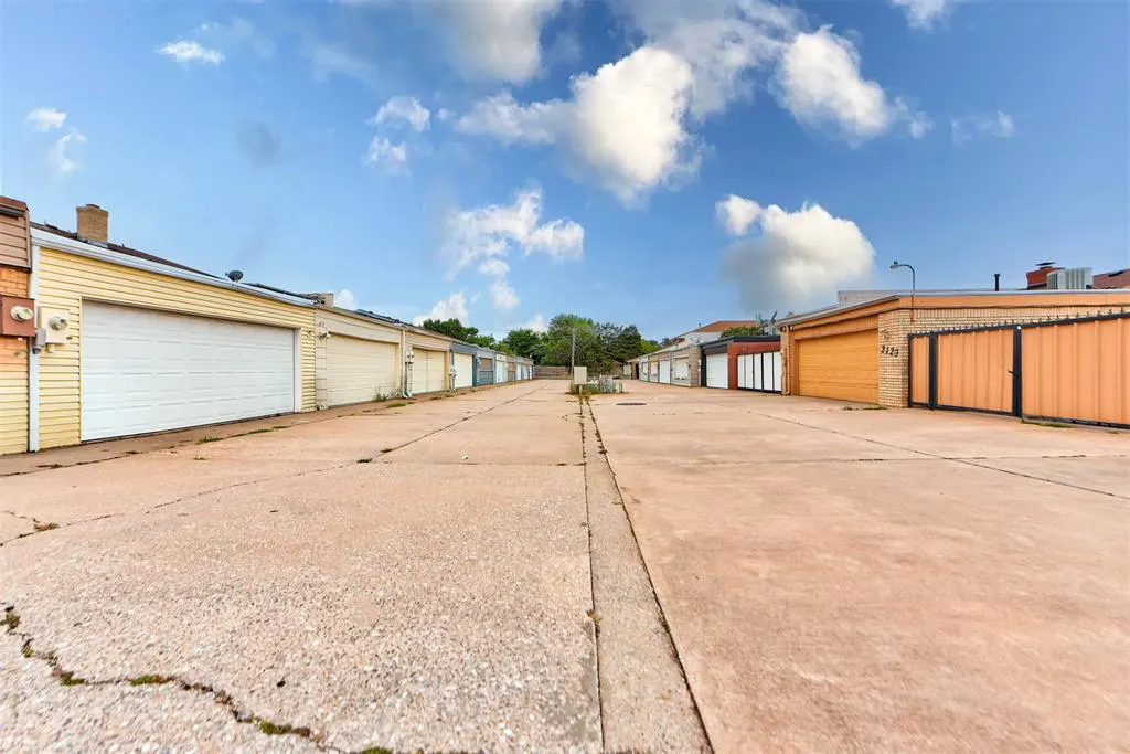 Photo 38 — 2119 NW 117th Street, Oklahoma City, OK 73120