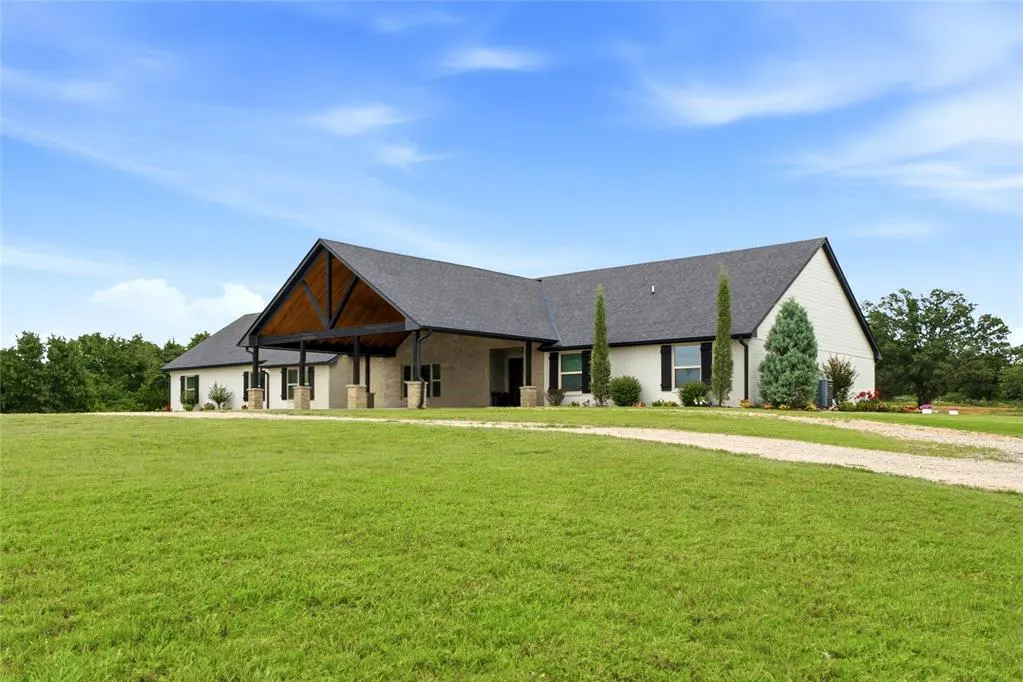 Photo 2 — 12300 S Hiwassee Road, Oklahoma City, OK 73165