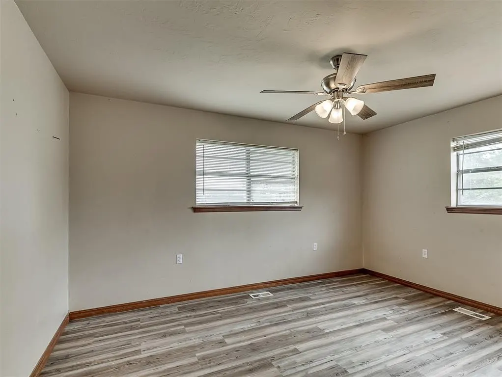 Photo 23 — 27115 Western Avenue, Washington, OK 73093