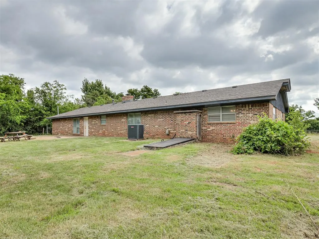 Photo 34 — 27115 Western Avenue, Washington, OK 73093