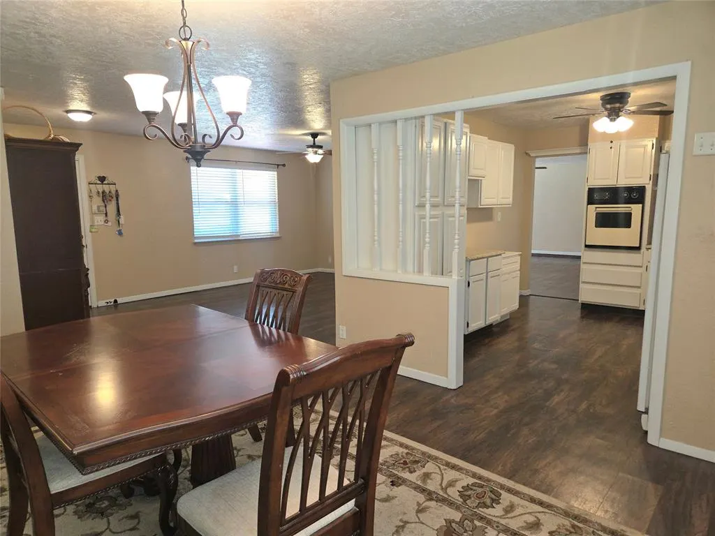 Photo 14 — 702 W Country Club Road, Chickasha, OK 73018