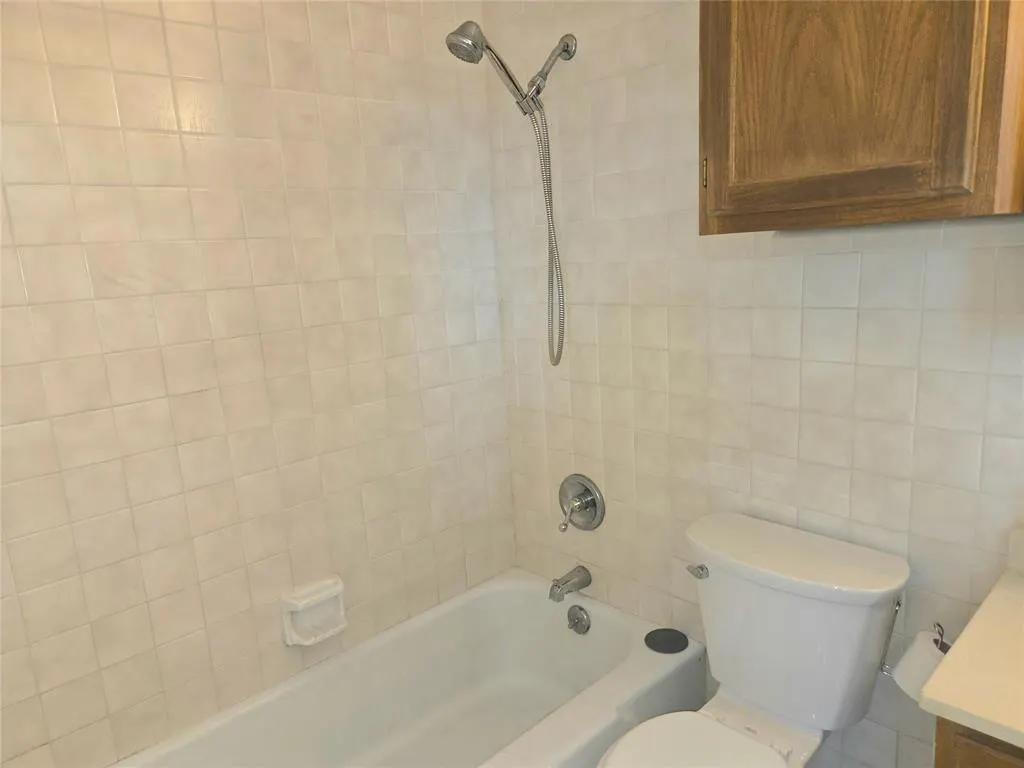 Photo 25 — 702 W Country Club Road, Chickasha, OK 73018