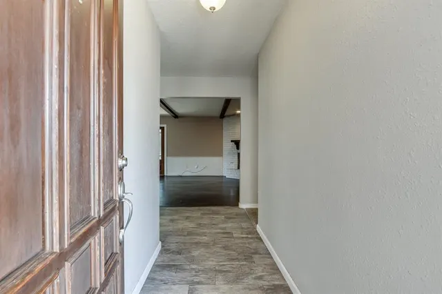 Photo 5 — 11007 Greystone Avenue, Oklahoma City, OK 73120