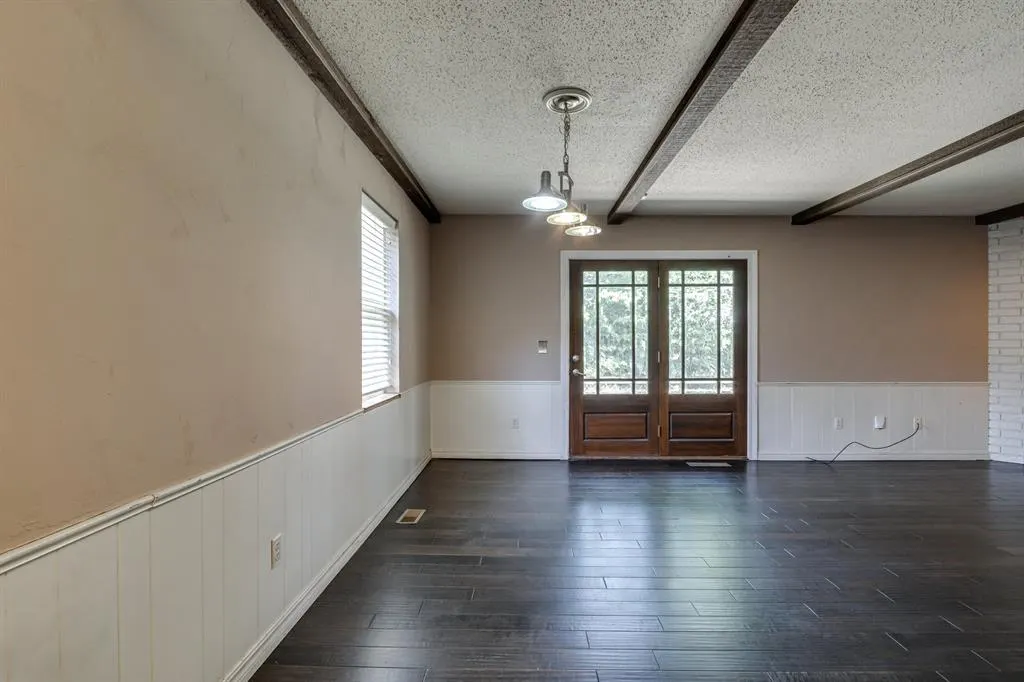 Photo 11 — 11007 Greystone Avenue, Oklahoma City, OK 73120