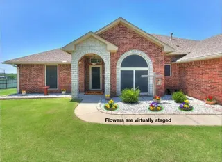 Sold home at 2403 E Headwind Drive