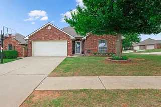 Sold home at 12524 SW 12th Street
