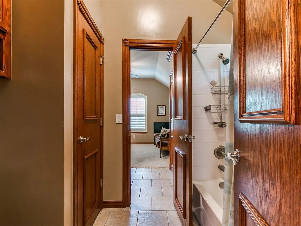 Photo 25 — 1921 Hallbrooke Drive, Norman, OK 73071