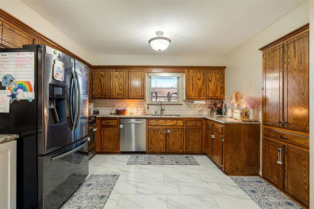 Photo 9 — 1310 Silver Maple Lane, Noble, OK 73068