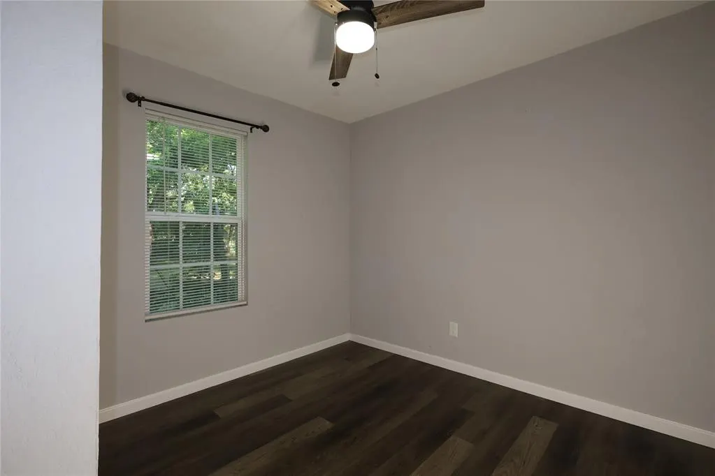 Photo 17 — 303 E Garvin Avenue, Pauls Valley, OK 73075