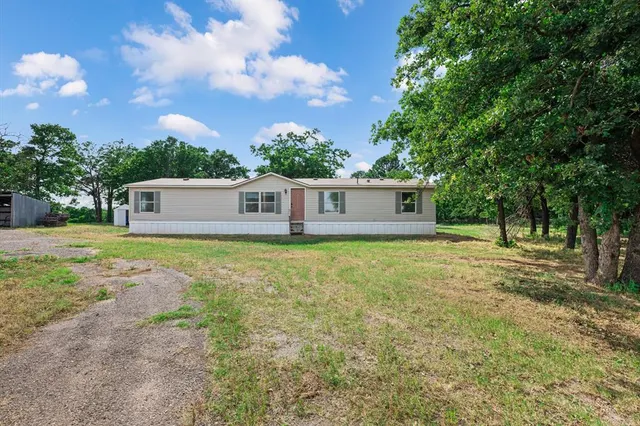 Photo 2 — 930215 S 3300 Road, Luther, OK 73054