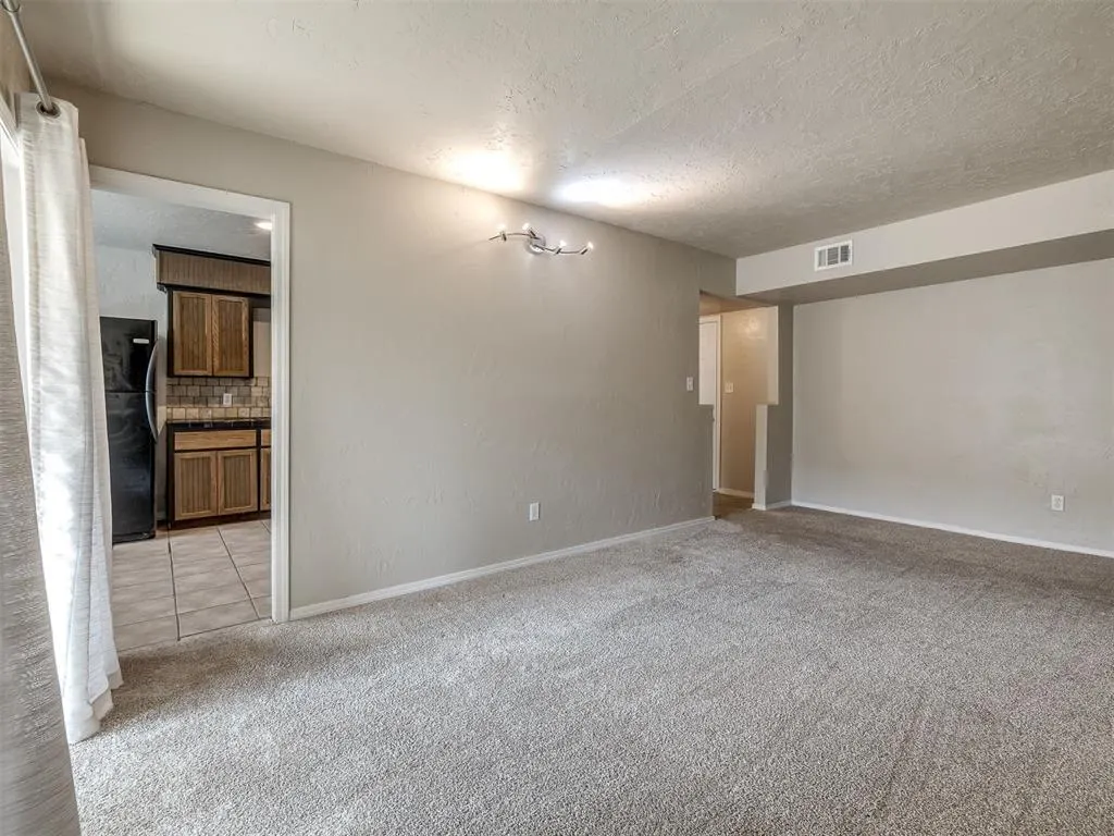 Photo 9 — 1819 E Lindsey Street 3, Norman, OK 73071