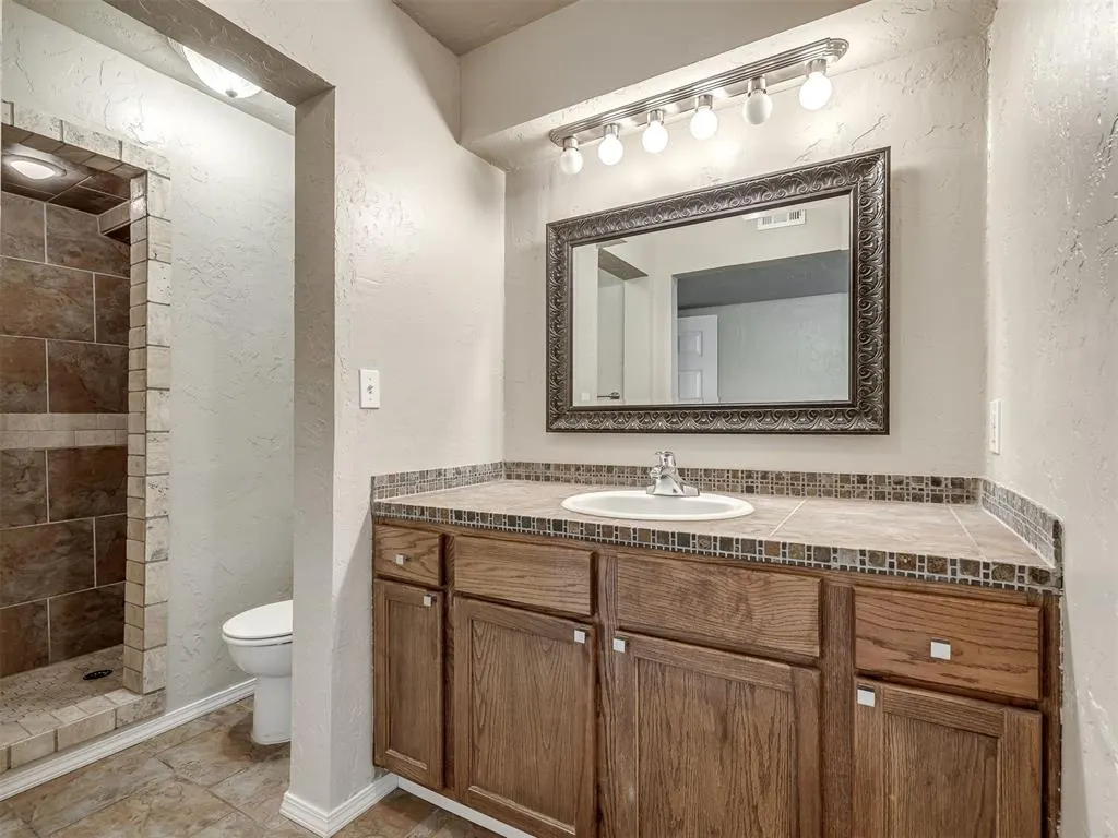 Photo 19 — 1819 E Lindsey Street 3, Norman, OK 73071