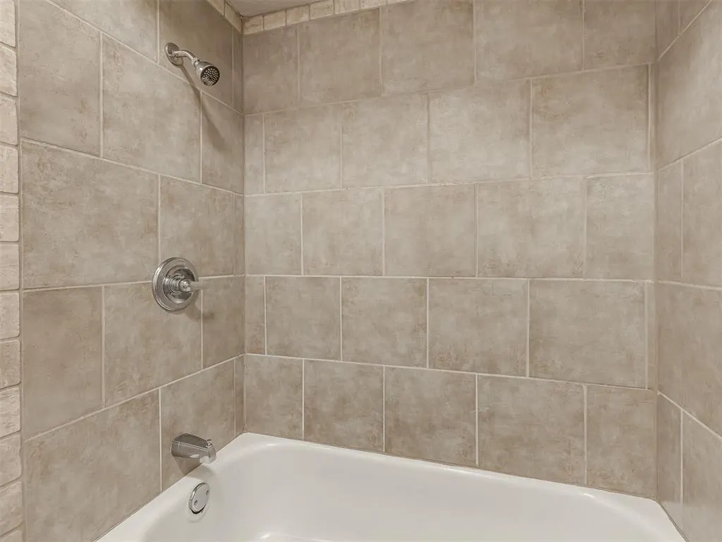 Photo 32 — 1819 E Lindsey Street 3, Norman, OK 73071