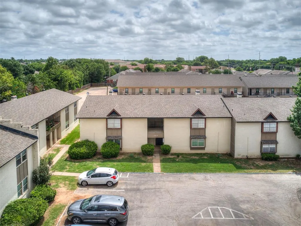 Photo 38 — 1819 E Lindsey Street 3, Norman, OK 73071