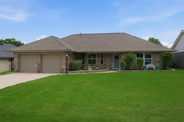 Front exterior — 6812 N Ann Arbor Terrace, Oklahoma City, OK 73132