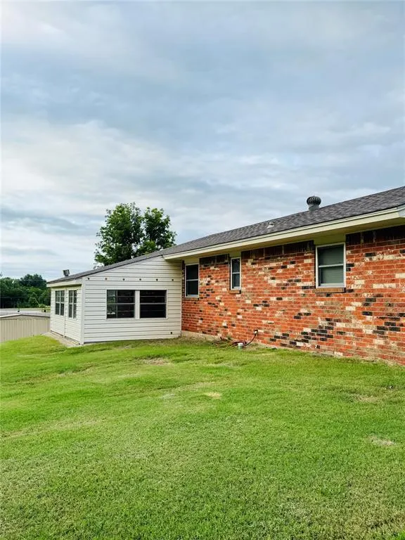 Photo 19 — 2021 N Draper Avenue, Choctaw, OK 73020