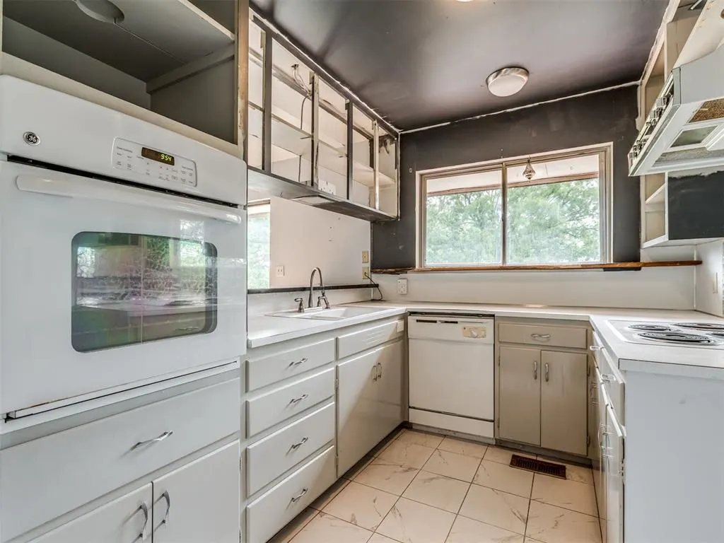 Photo 9 — 38021 W Highway 16, Bristow, OK 74010