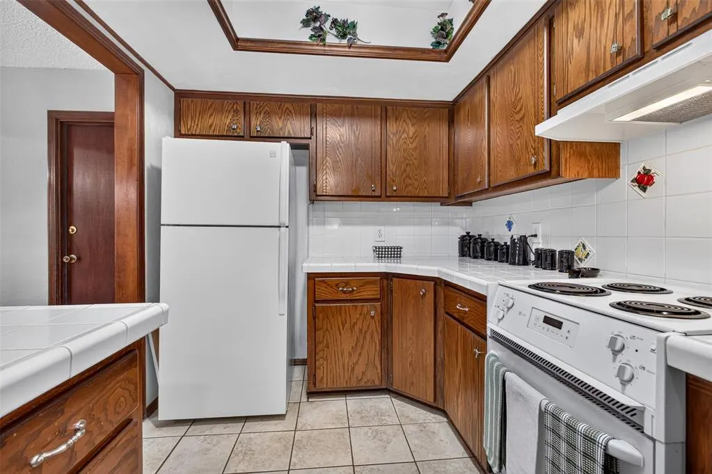 Photo 10 — 12420 Eric Field Place, Oklahoma City, OK 73142