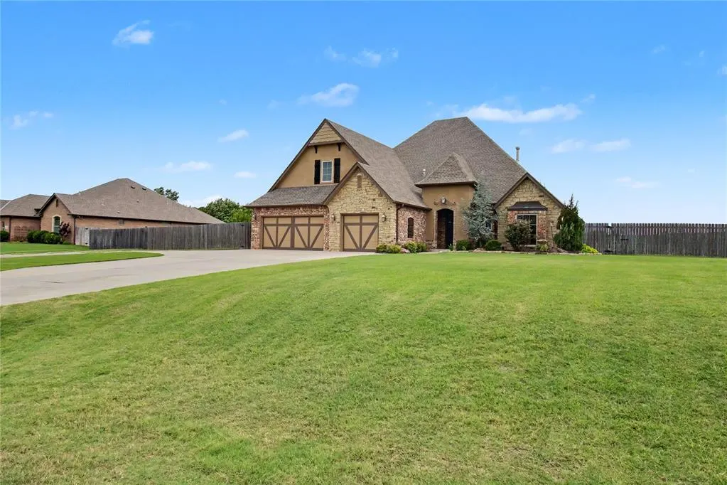 Photo 3 — 19917 Aaron Drive, Harrah, OK 73045