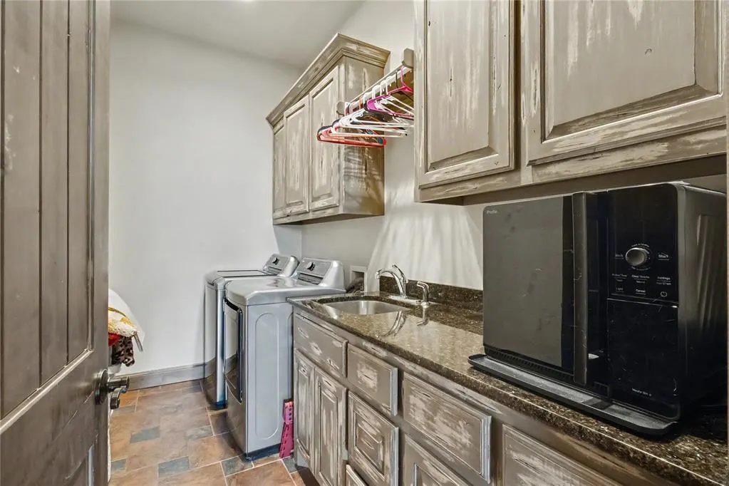 Photo 11 — 19917 Aaron Drive, Harrah, OK 73045