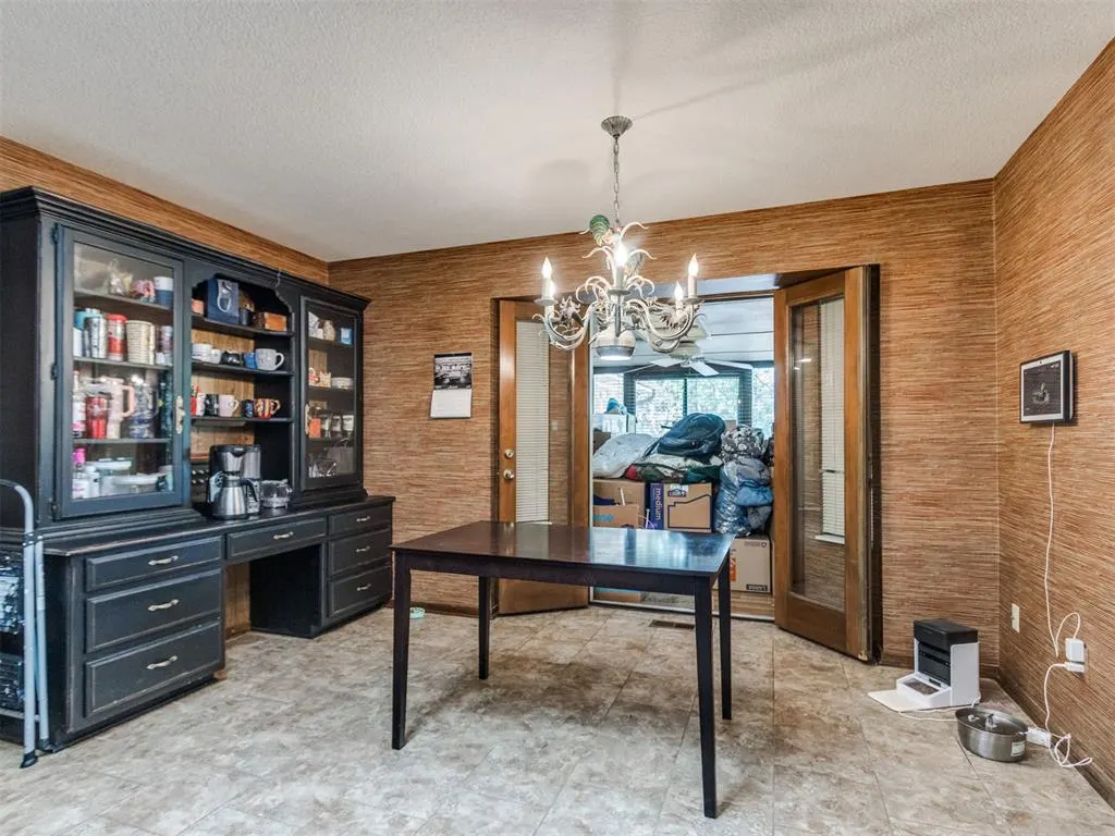 Photo 14 — 6105 Sudbury Drive, Oklahoma City, OK 73162