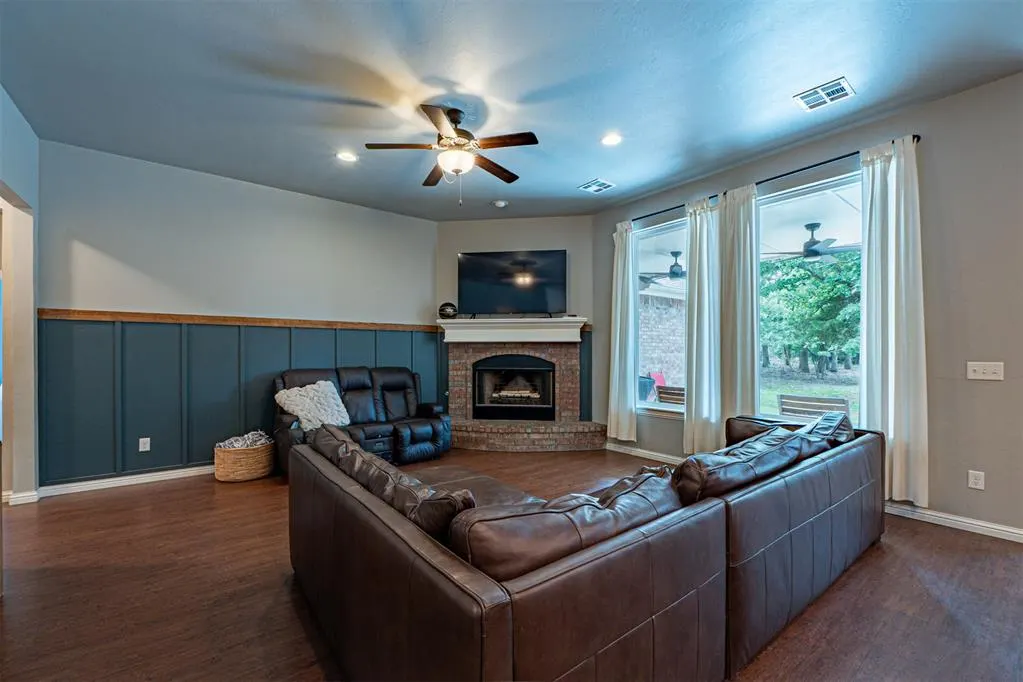 Photo 9 — 8851 Tall Oaks Drive, Guthrie, OK 73044