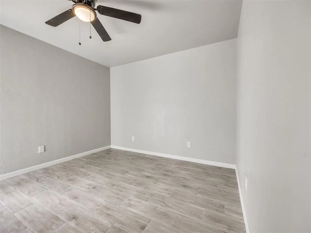 Photo 18 — 11609 Twisted Oak Road, Oklahoma City, OK 73120