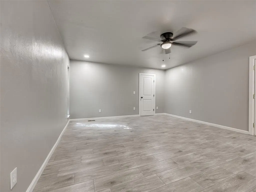 Photo 28 — 11609 Twisted Oak Road, Oklahoma City, OK 73120
