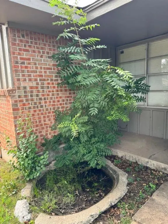 Photo 3 — 421 NW 81st Street, Oklahoma City, OK 73114