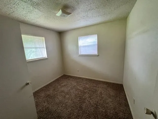 Photo 12 — 421 NW 81st Street, Oklahoma City, OK 73114