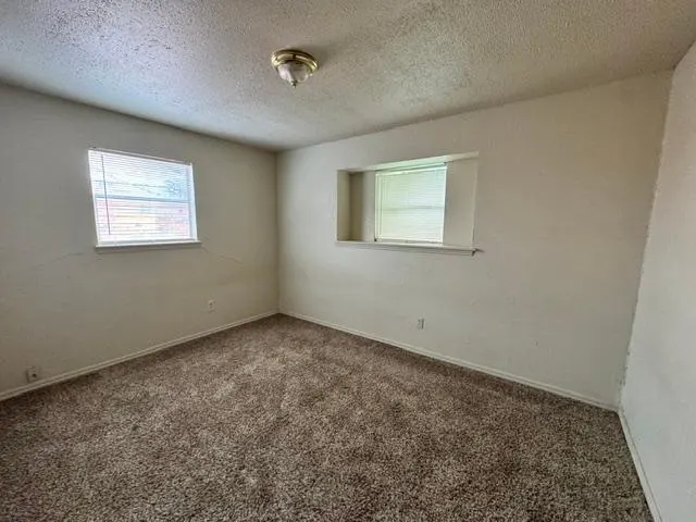 Photo 13 — 421 NW 81st Street, Oklahoma City, OK 73114