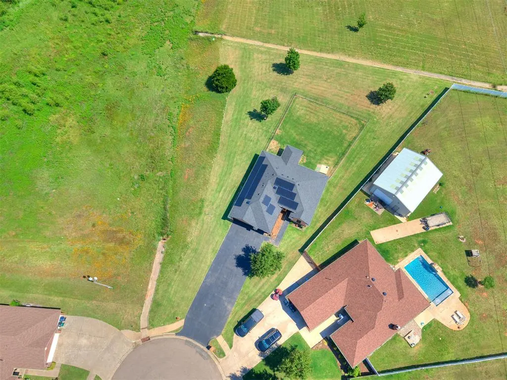 Photo 39 — 8300 Canyon Trail Drive, Oklahoma City, OK 73135