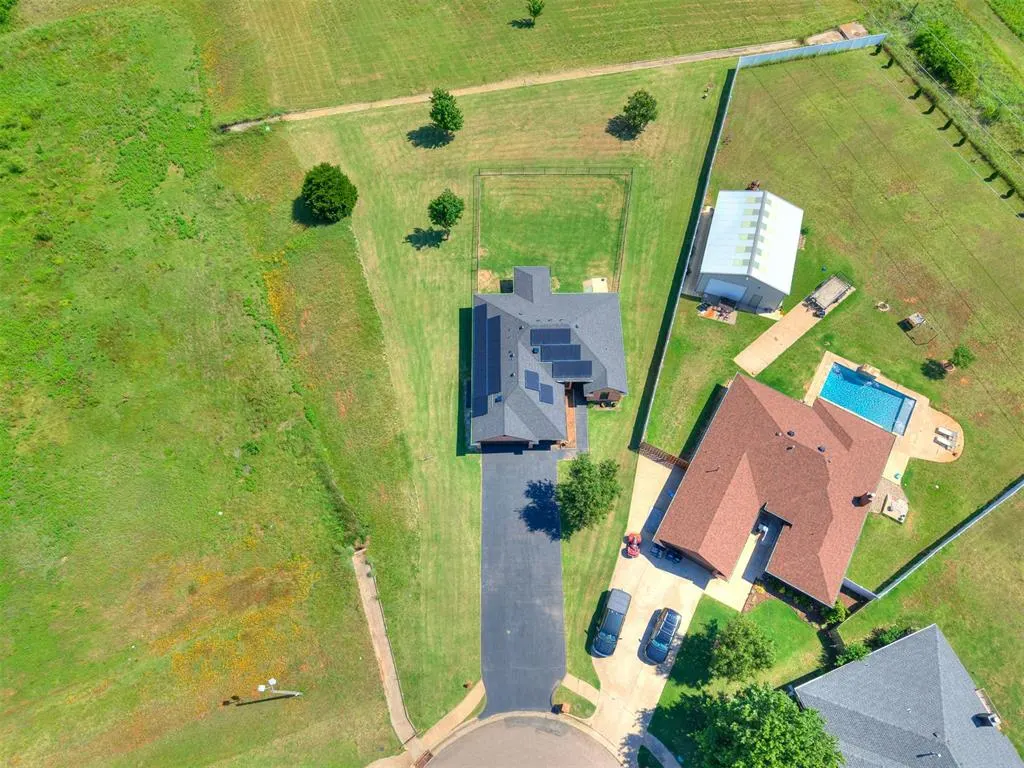 Photo 40 — 8300 Canyon Trail Drive, Oklahoma City, OK 73135
