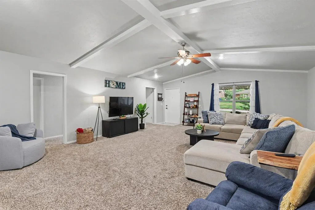 Photo 7 — 319 W Bass Avenue, Yukon, OK 73099