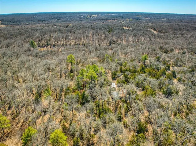 Photo 3 — 30761 Dutton Road, Macomb, OK 74852
