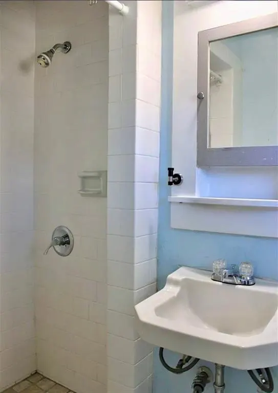 Photo 8 — 2224 NW 16th Street B, Oklahoma City, OK 73107