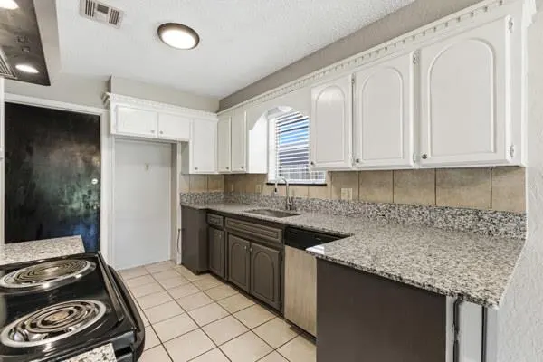Photo 8 — 3604 Banner Avenue, Edmond, OK 73013