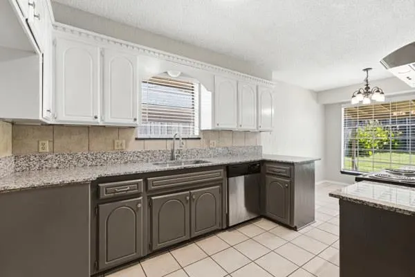 Photo 6 — 3604 Banner Avenue, Edmond, OK 73013