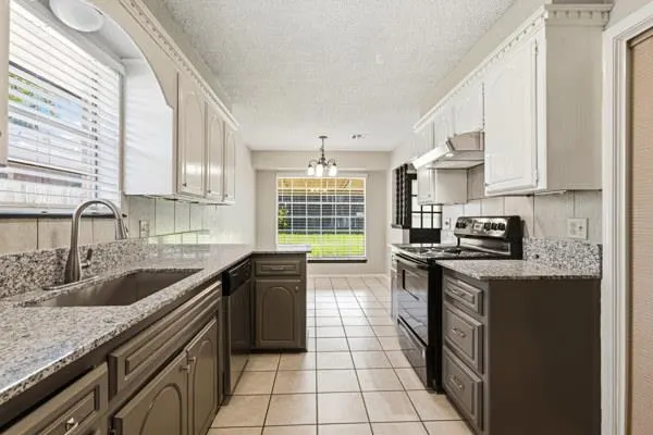 Photo 7 — 3604 Banner Avenue, Edmond, OK 73013