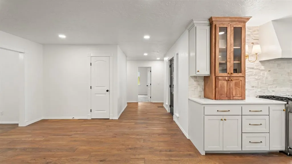 Photo 5 — 1708 Bunting Lane, Edmond, OK 73034