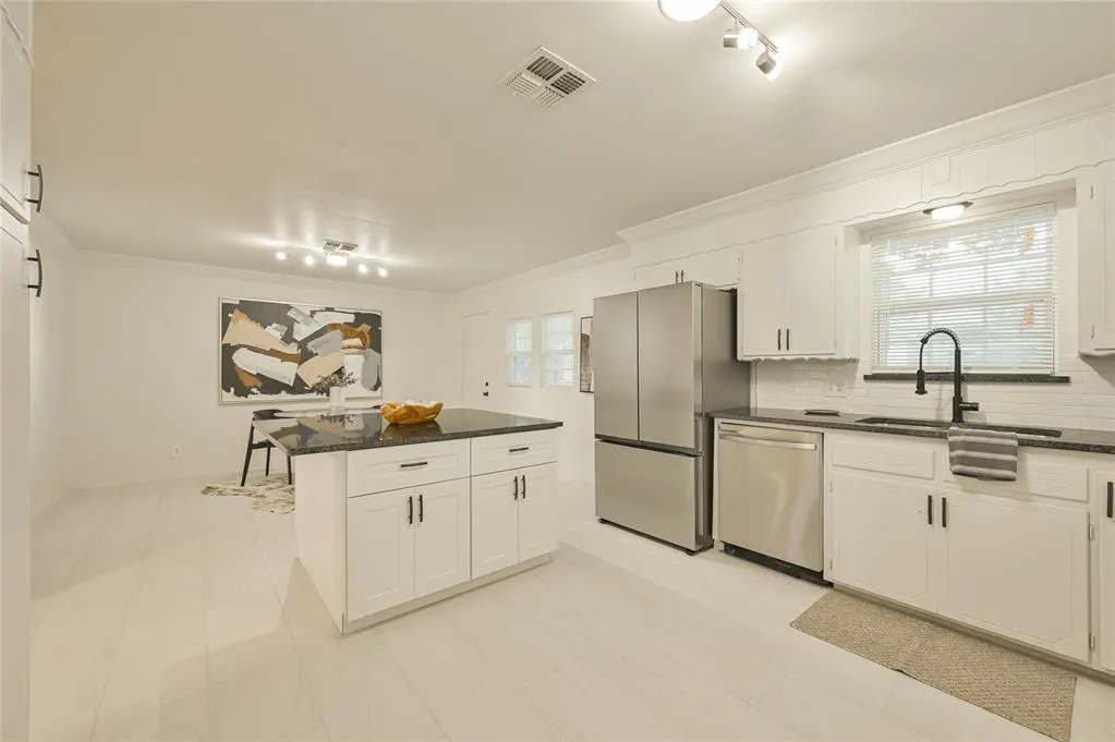 Photo 16 — 4517 NW 34th Street, Oklahoma City, OK 73122