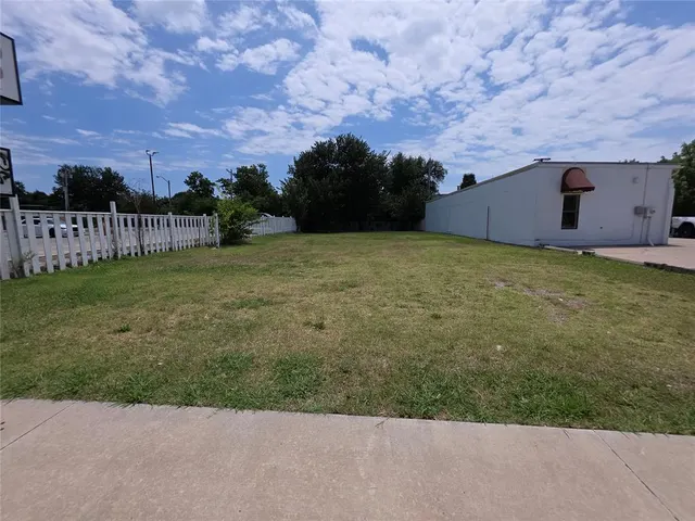 Photo 4 — 1732 NW 23rd Street, Oklahoma City, OK 73106