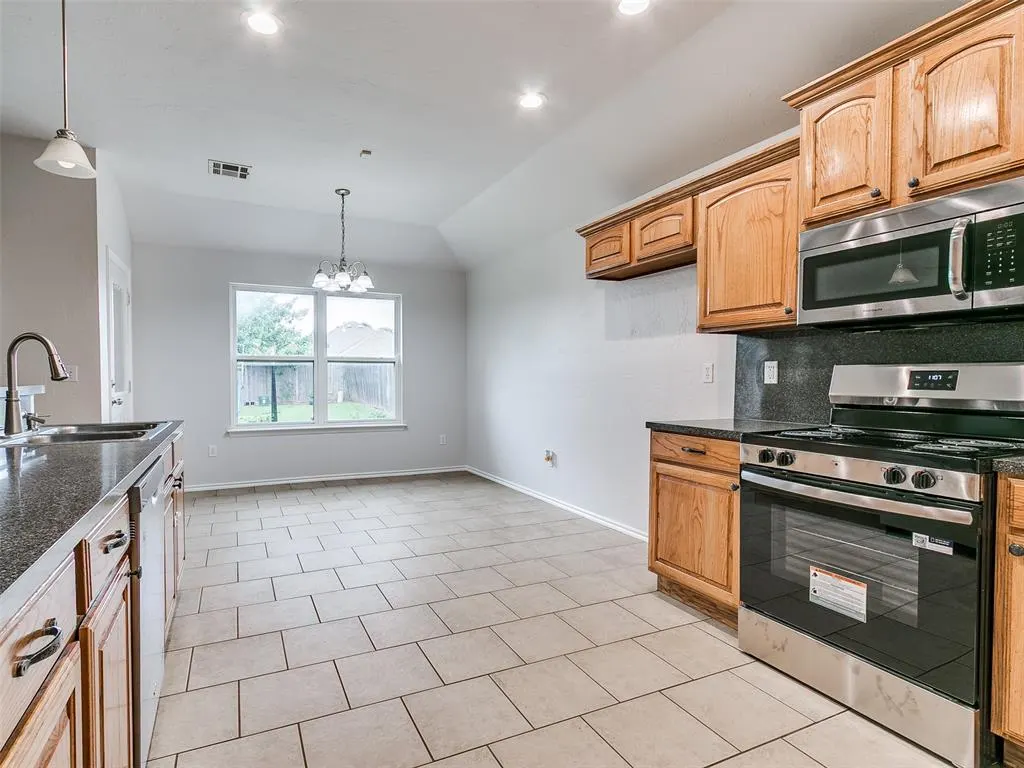 Photo 7 — 4520 SE 79th Terrace, Oklahoma City, OK 73135
